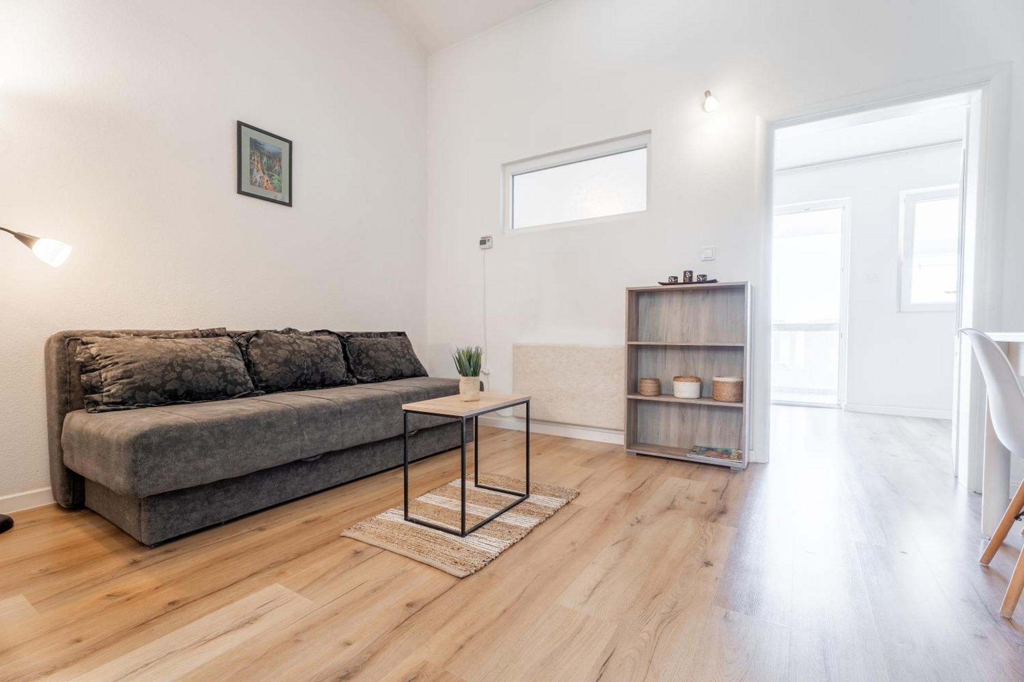 Apartments Miki 巴尔 外观 照片
