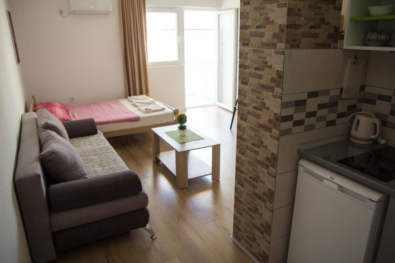 Apartments Miki 巴尔 外观 照片