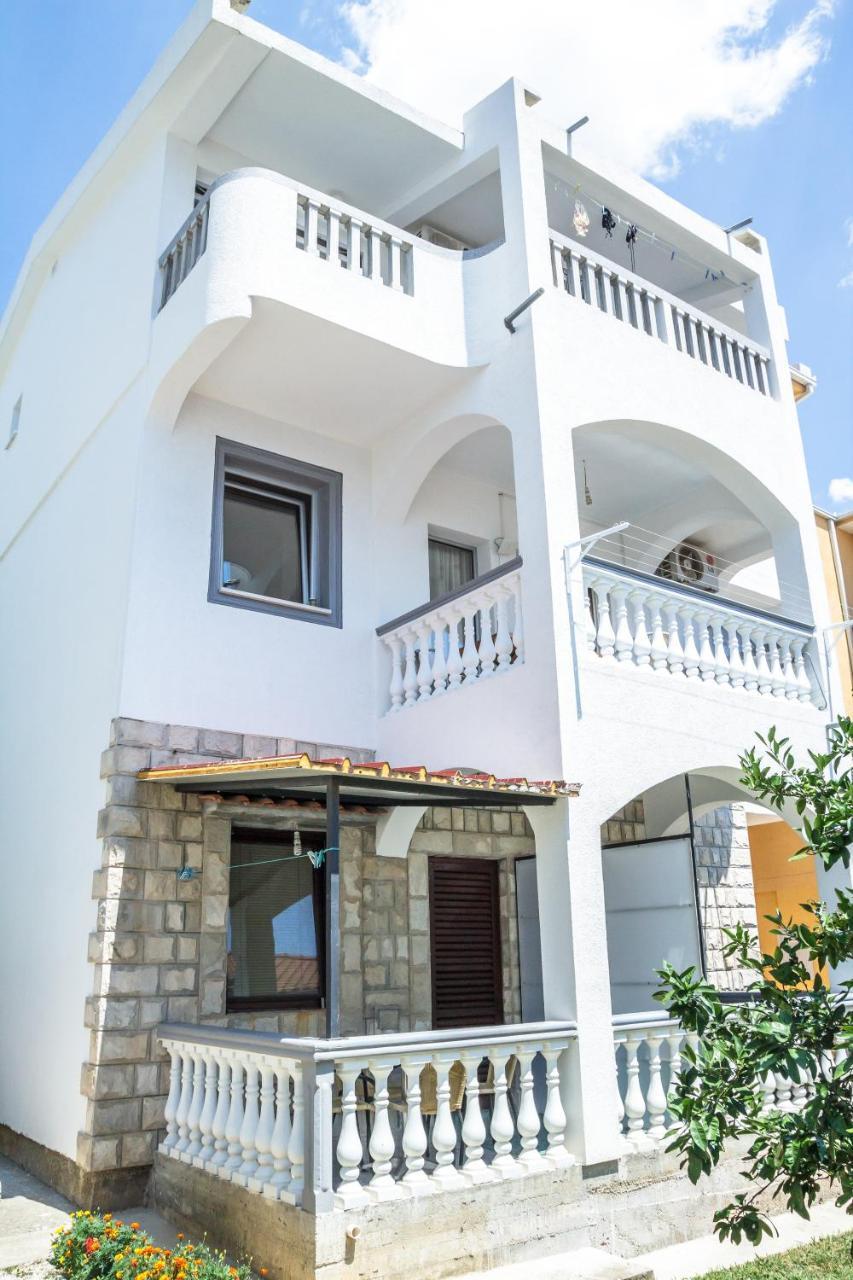 Apartments Miki 巴尔 外观 照片