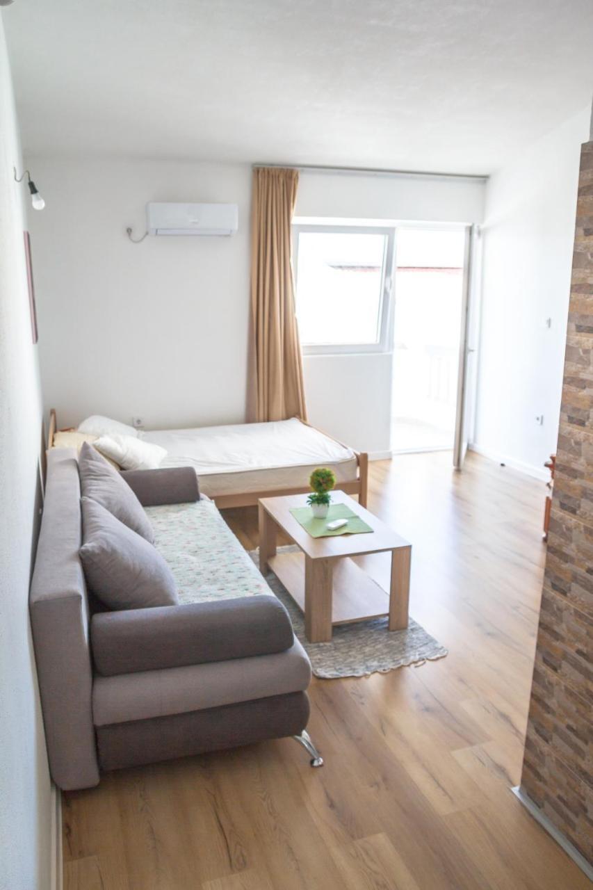 Apartments Miki 巴尔 外观 照片